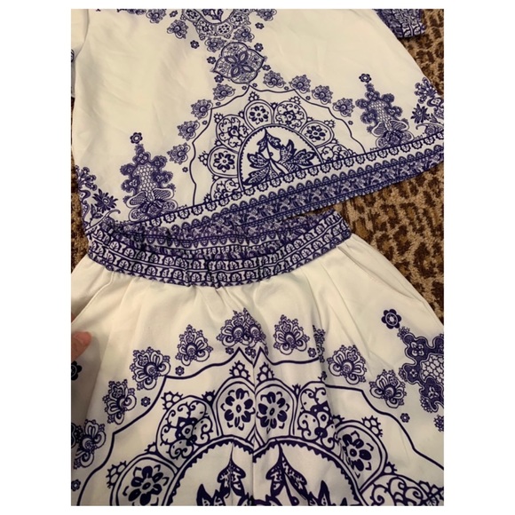 NO LABEL Women’s White & Blue Crop Top and Shorts Set Size M EUC - Picture 3 of 5